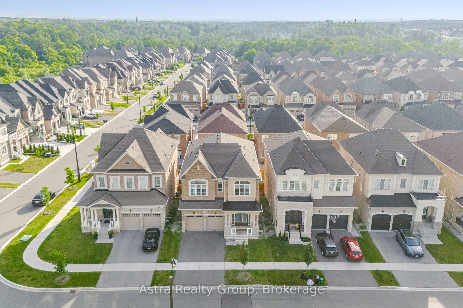 152 Stormont Trail