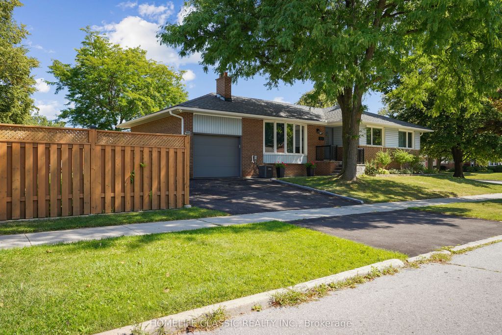 Photo of 67 Beaver Bend Crescent, Toronto, ON M9B 5R4 (MLS # W12388186)
