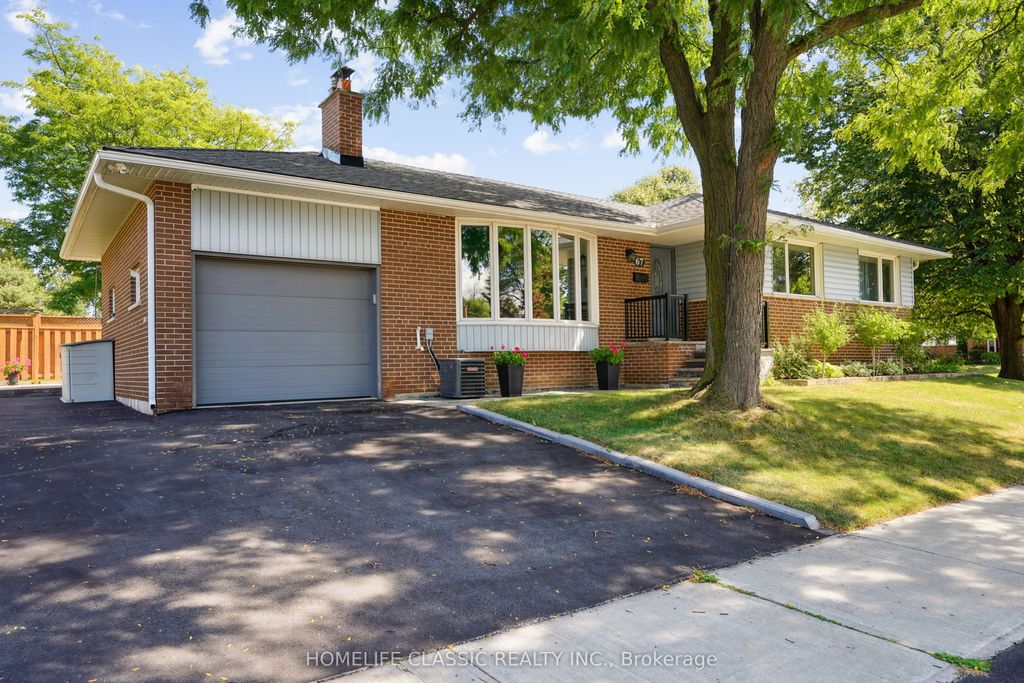 Photo of 67 Beaver Bend Crescent, Toronto, ON M9B 5R4 (MLS # W12388186)
