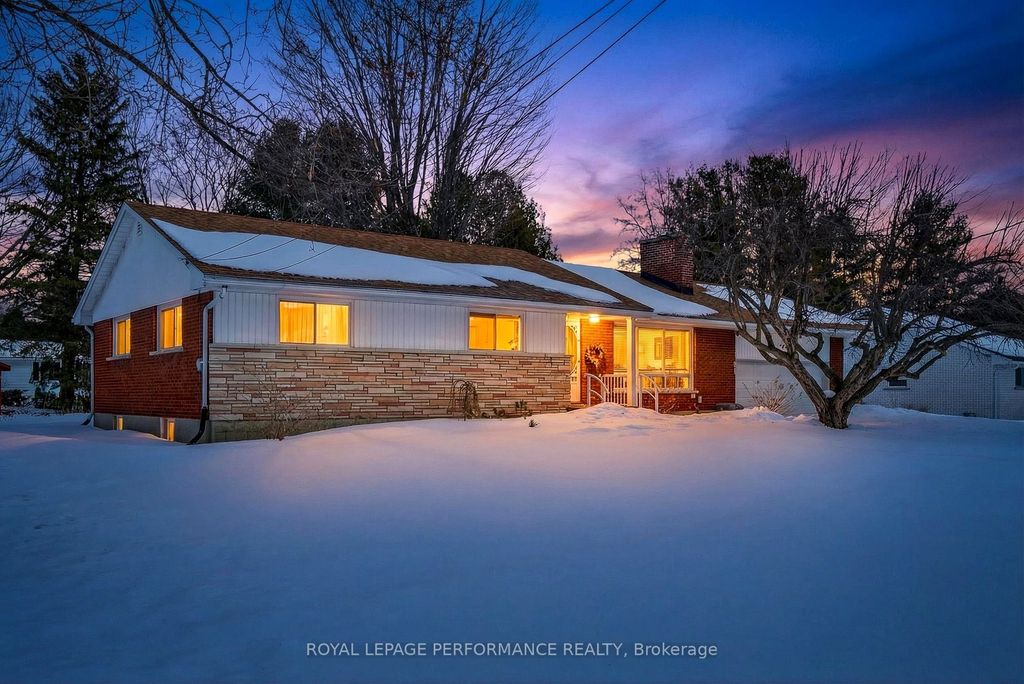 Photo of 3864 CARP Road, Carp - Huntley Ward, ON K0A 1L0 (MLS # X12860280)