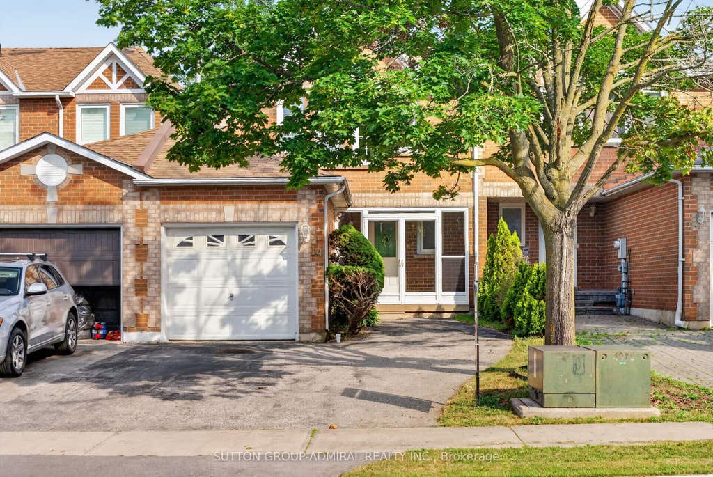Photo of 14 Mullis Crescent, Brampton, ON L6Y 4T3 (MLS # W13652884)