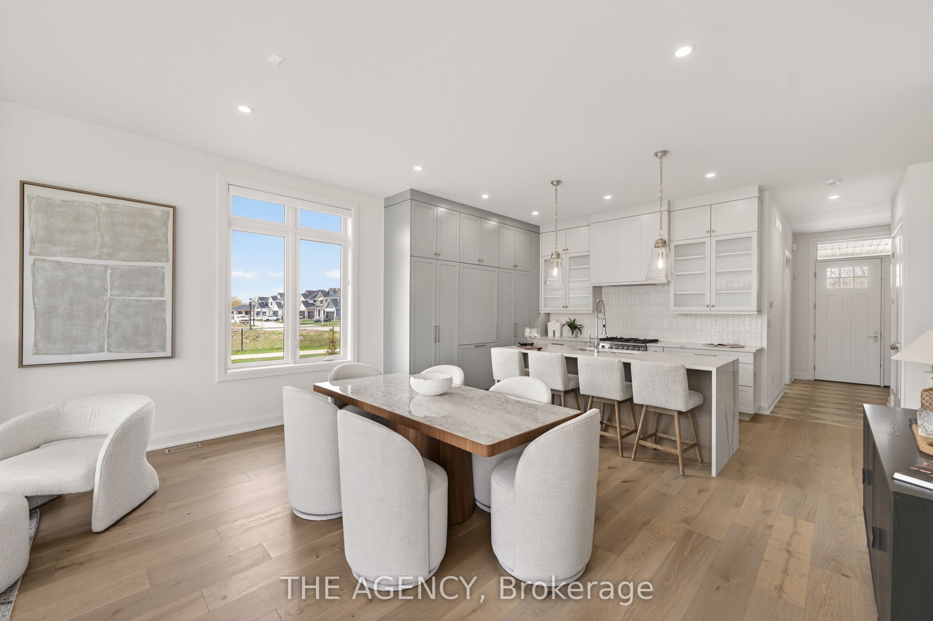 537 Mississauga Avenue