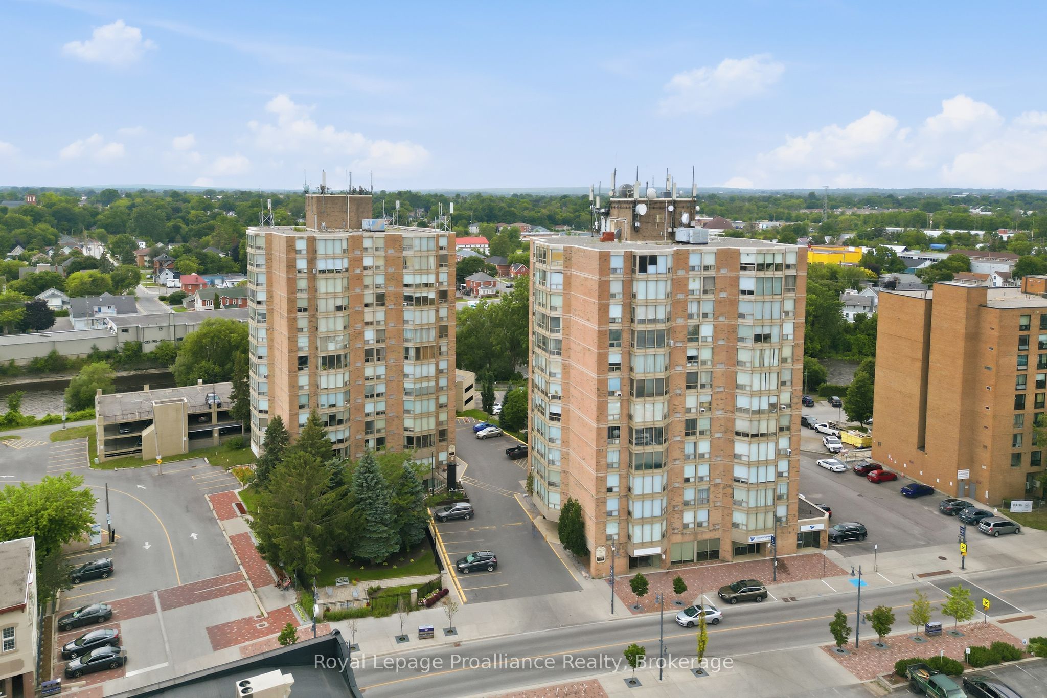 Photo 1 of 42 — 344 Front Street 302, Belleville, ON K8N 5M4