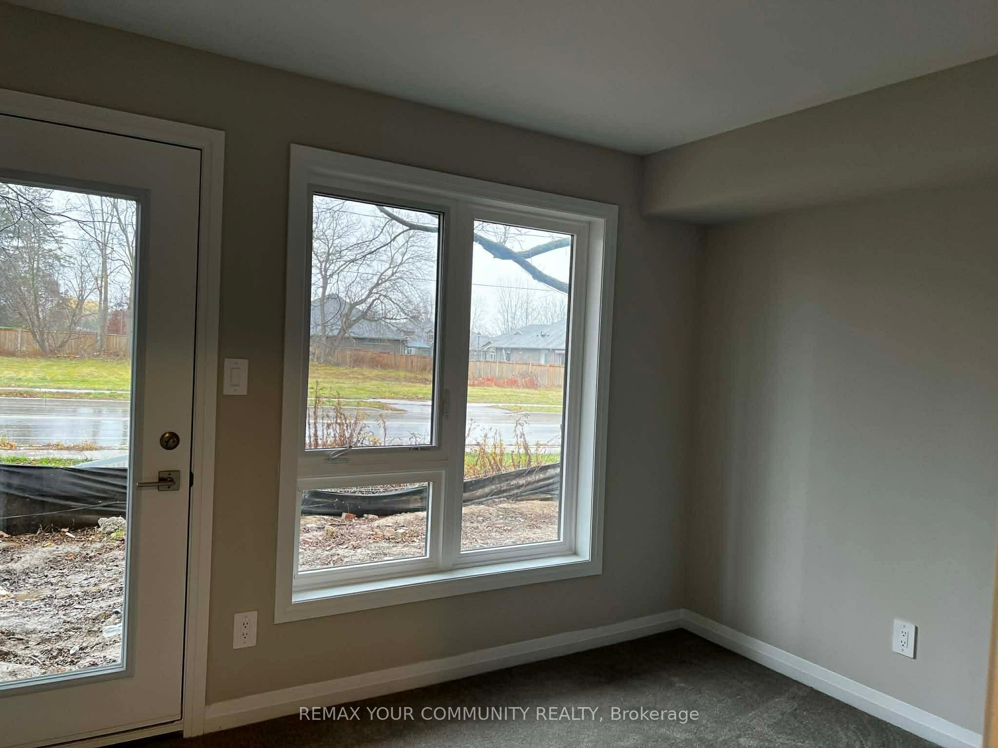 Photo 1 of 13 — 720 Grey Street 56, Brantford, ON N3S 0K2