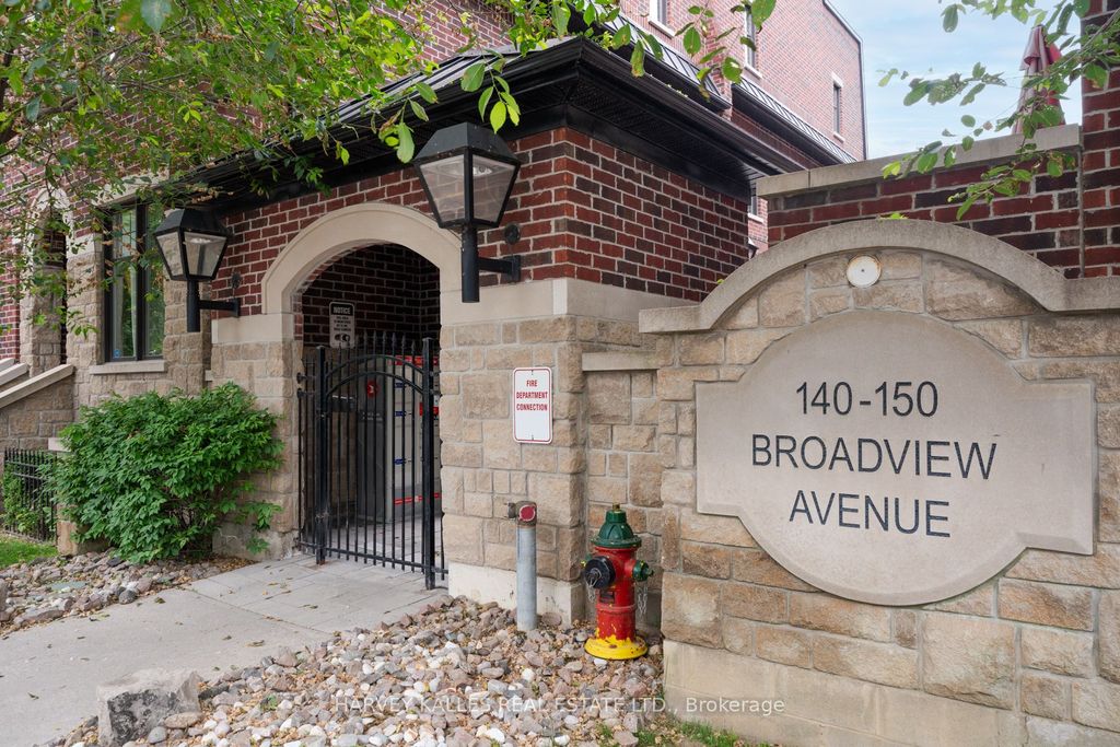 Photo of 140 Broadview Avenue #45, Toronto, ON M4M 0A8 (MLS # E12394014)