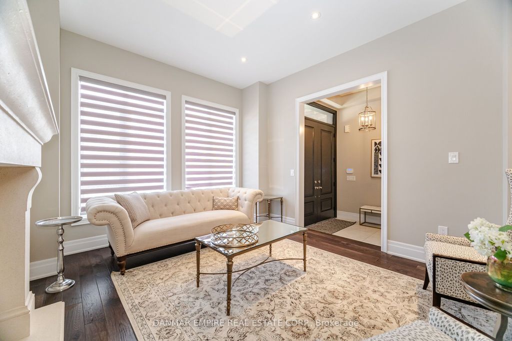 Photo of 386 Tudor Avenue, Oakville, ON L6K 2V5 (MLS # W12650340)