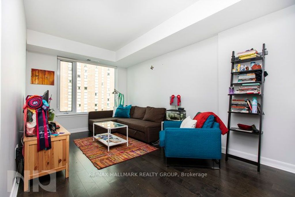 Photo of 238 BESSERER Street #807, Lower Town - Sandy Hill, ON K1N 6B1 (MLS # X12930402)