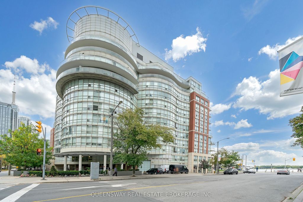 Photo of 550 Queens Quay W #429, Toronto, ON M5V 3M8 (MLS # C12436101)