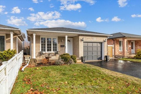 Photo of 58 Sandra Crescent, Grimsby, ON L3M 4Y6 (MLS # X12683430)