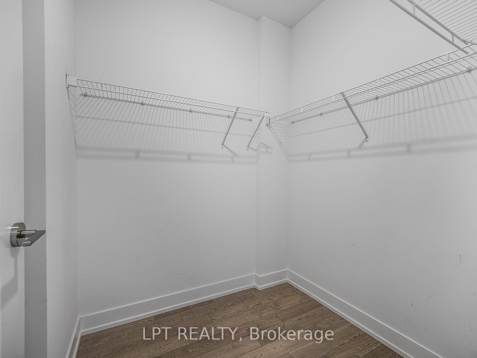 1063 Douglas McCurdy Common 615