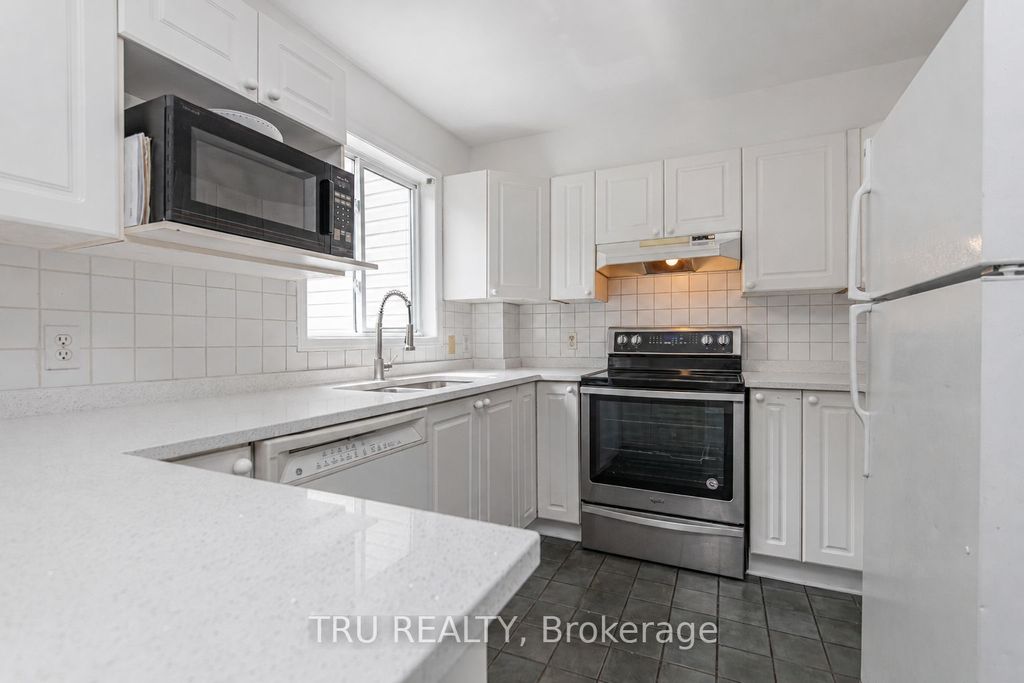 Photo of 135 Margrave Avenue, Hunt Club - South Keys and Area, ON K1T 3X8 (MLS # X13447734)