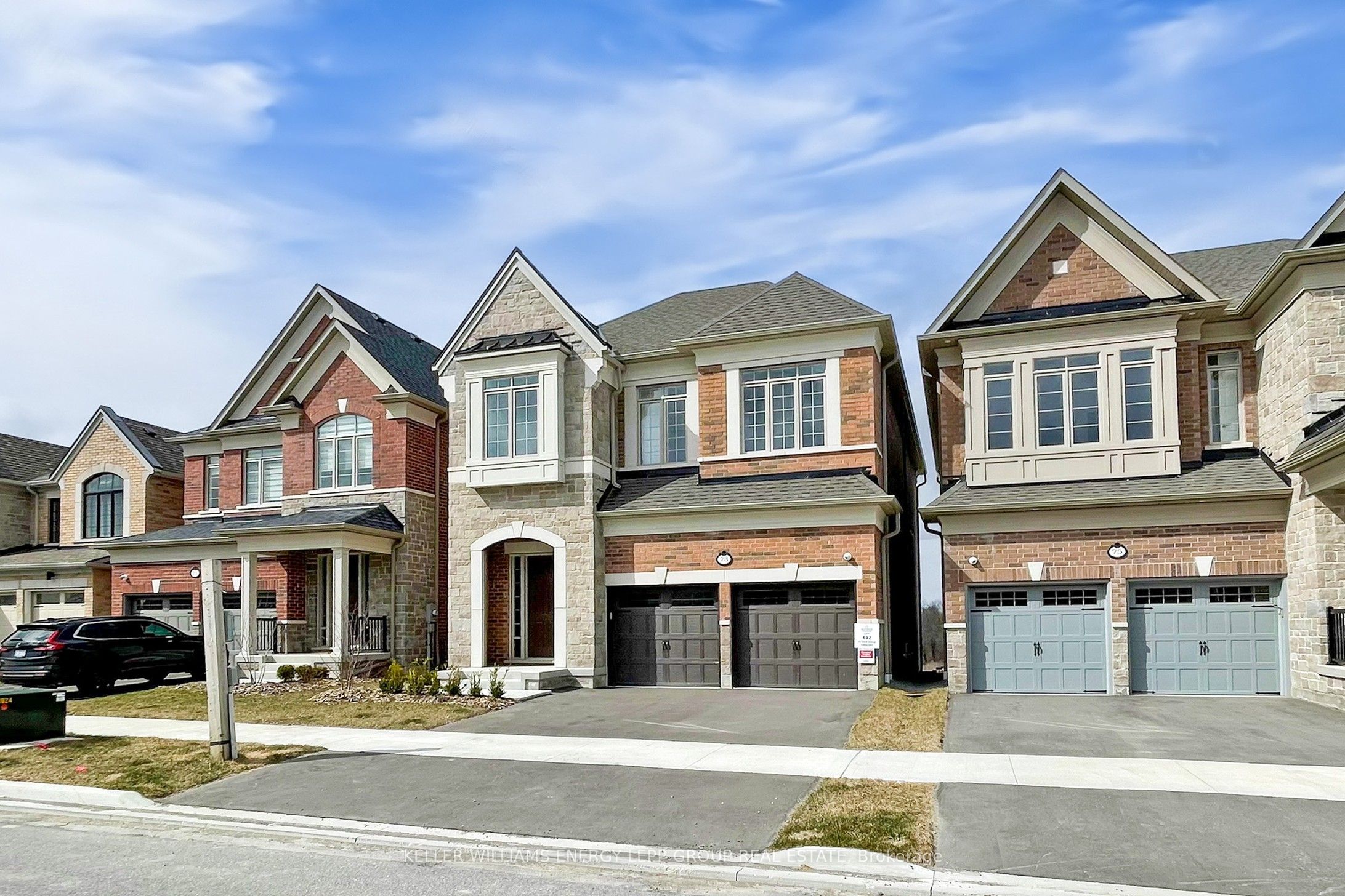 73 Deer Ridge Crescent