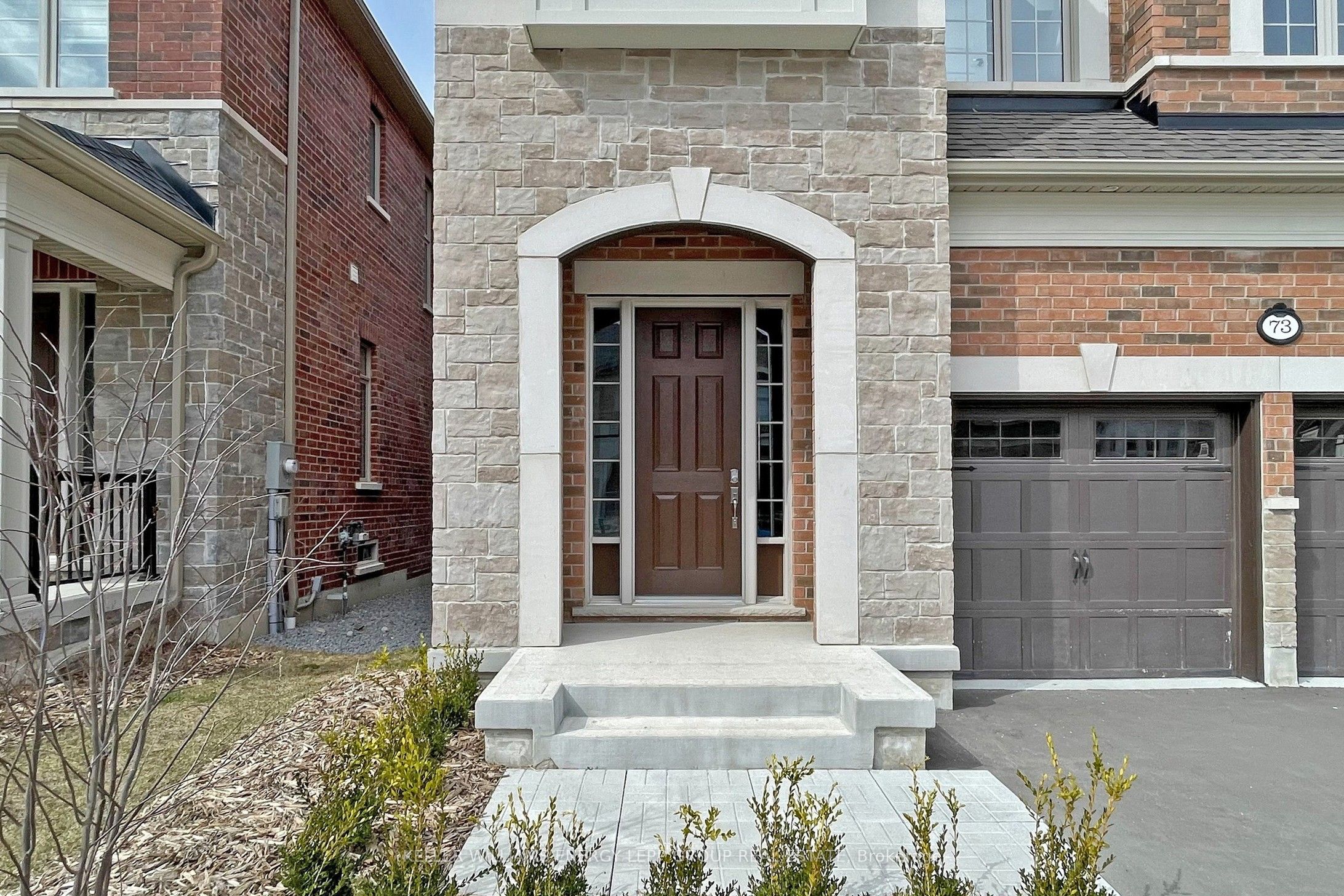 73 Deer Ridge Crescent