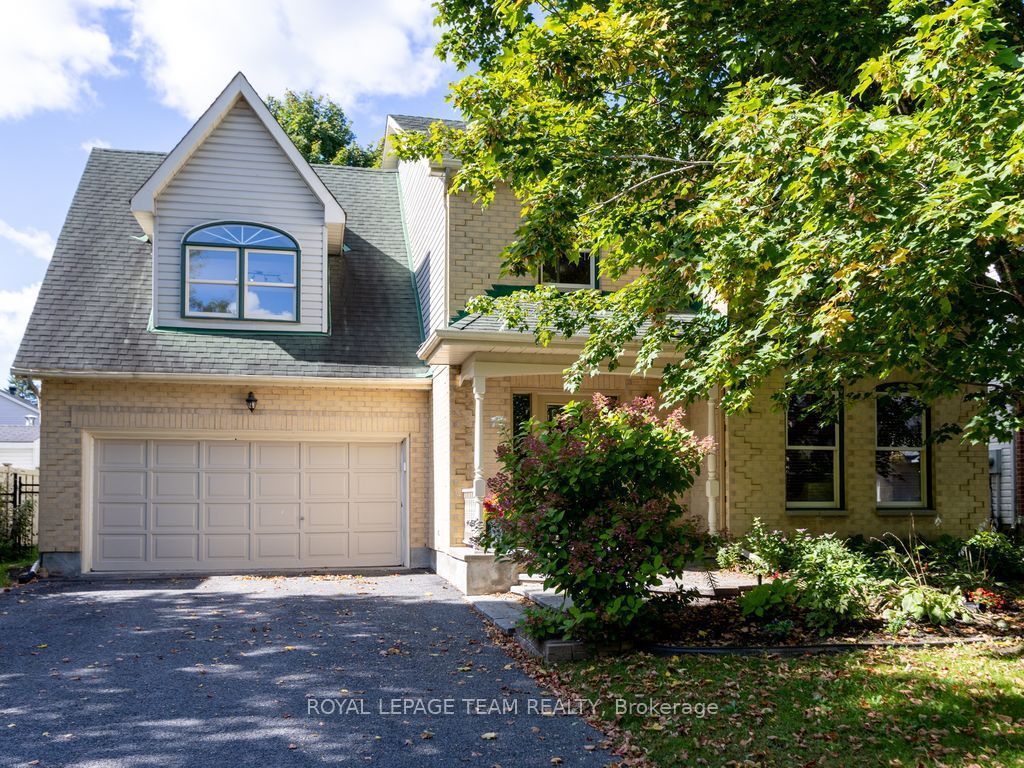 Photo of 48 Delamere Drive, Stittsville - Munster - Richmond, ON K2S 1R2 (MLS # X13806588)