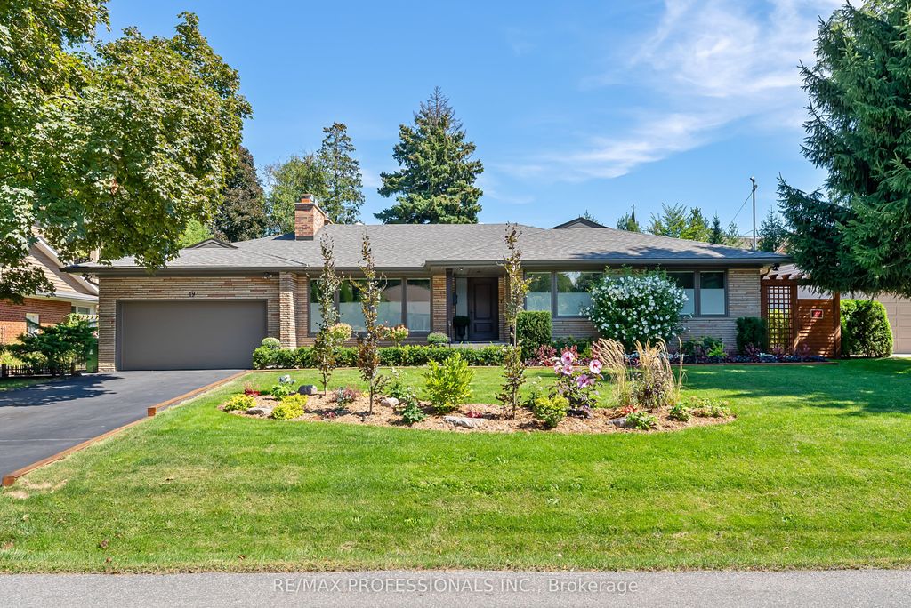 Photo of 19 Palace Arch Drive, Toronto, ON M9A 2R9 (MLS # W12437132)