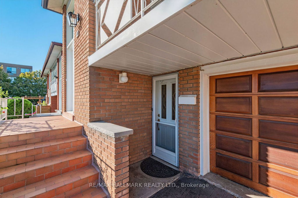Photo of 18 Sorlyn Avenue, Toronto, ON M6L 1H8 (MLS # W13868590)