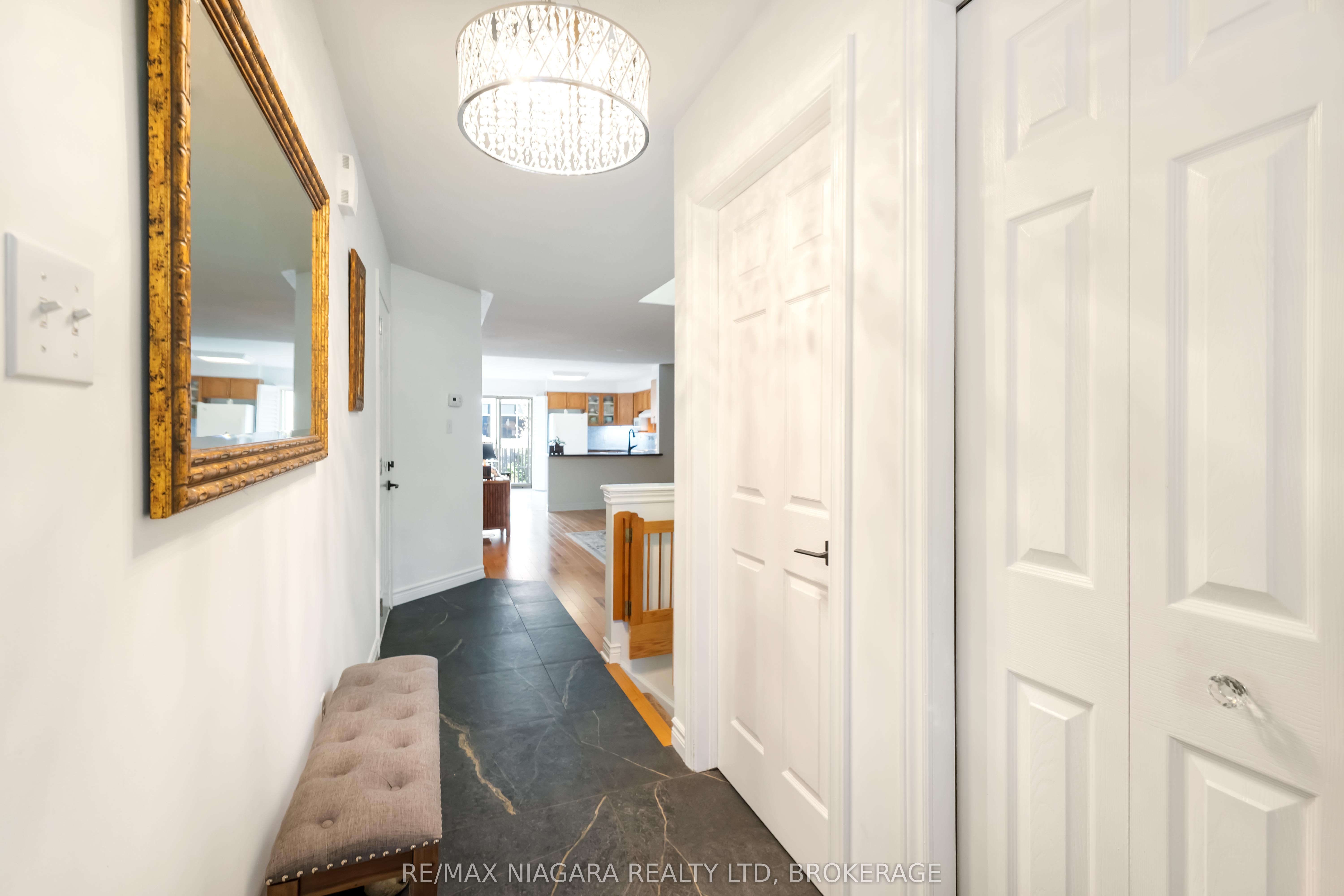 165 Main Street E 14