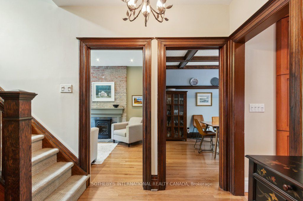 52 Nina Street