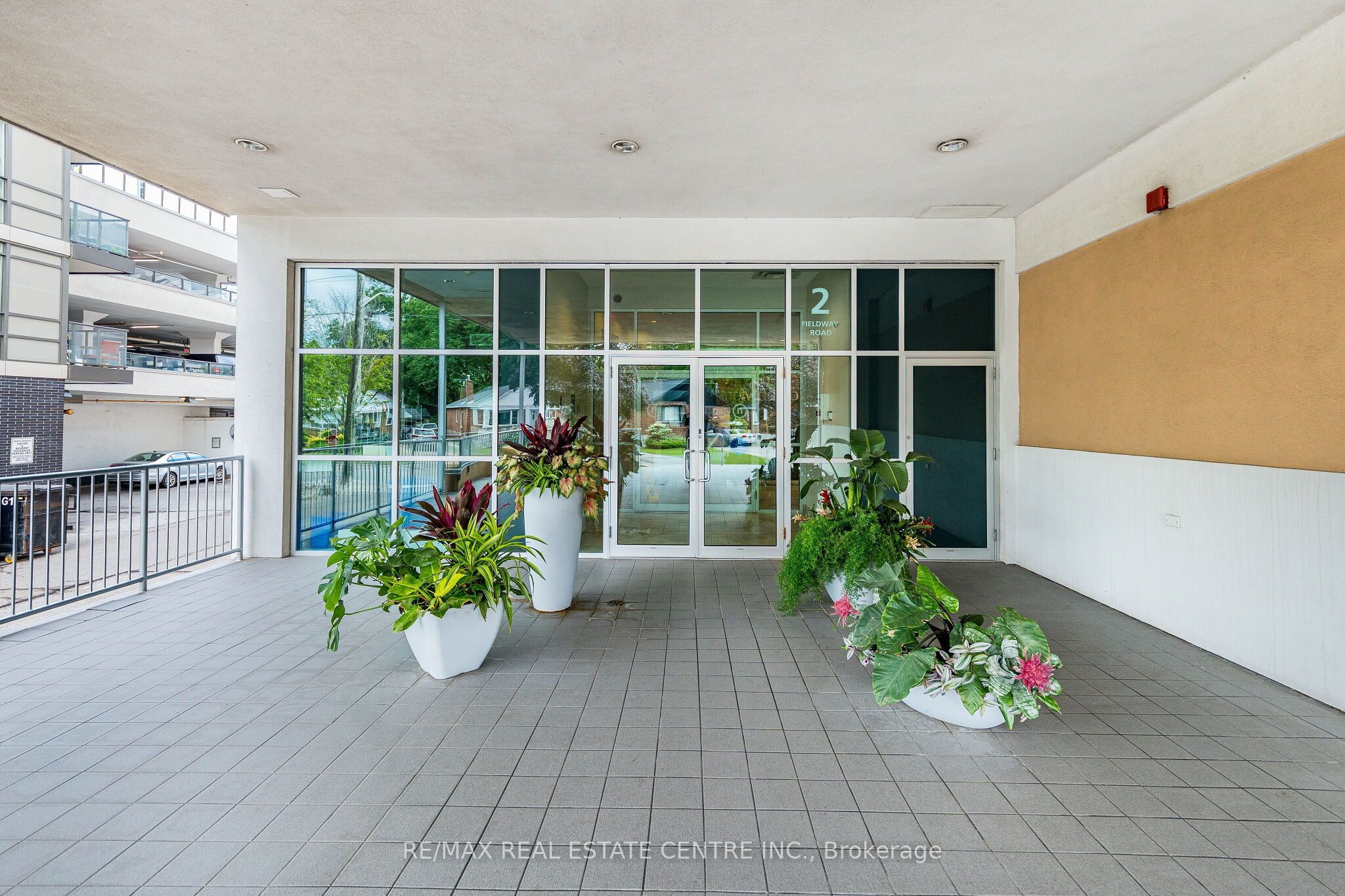 2 Fieldway Road 406