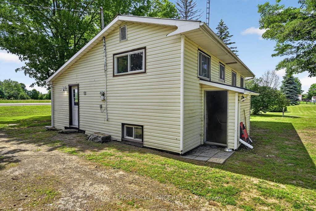 Photo of 7861 County Rd 6 Road, Elizabethtown-Kitley, ON K0G 1R0 (MLS # X13470452)