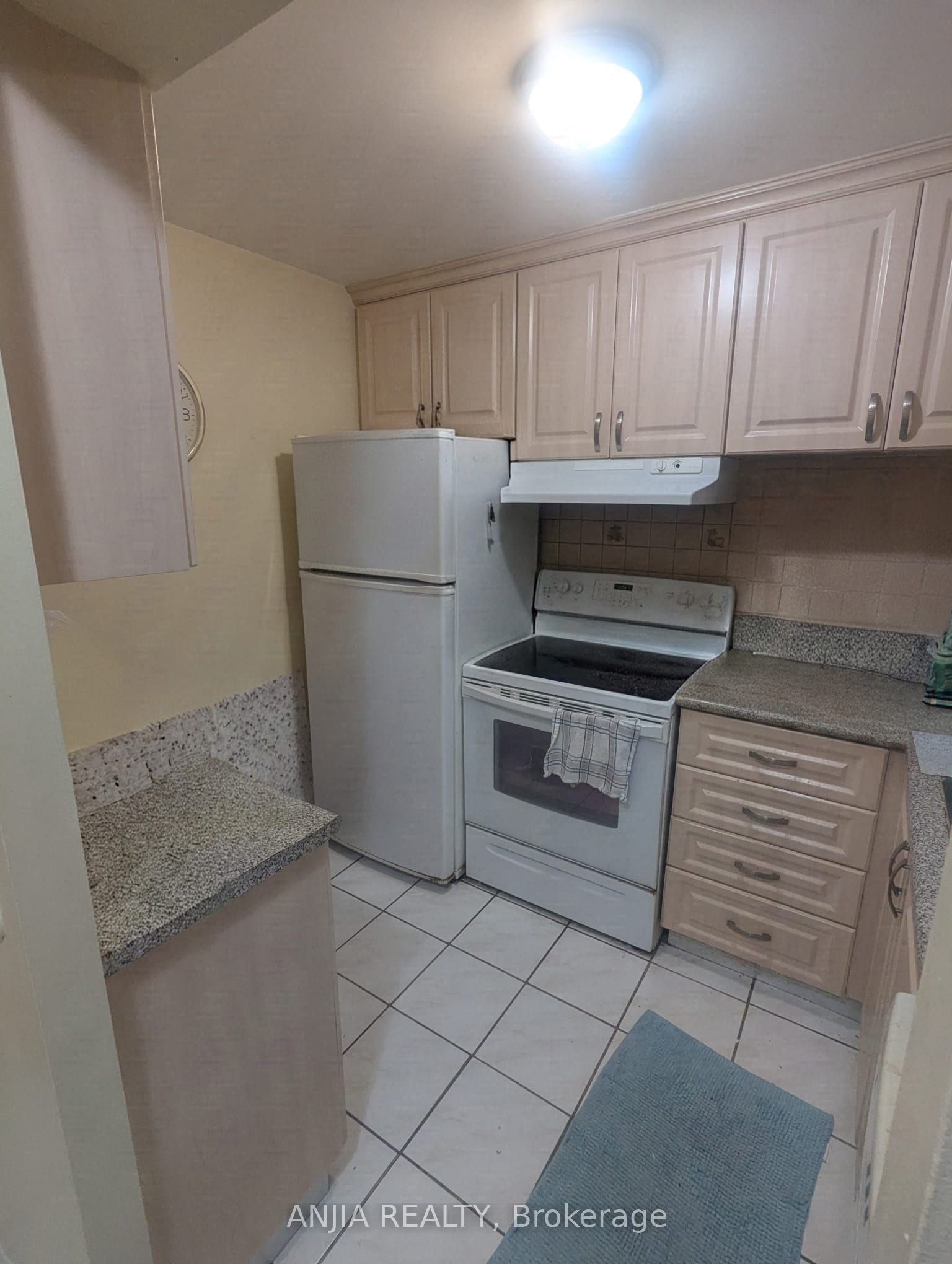 3050 Ellesmere Road 1003