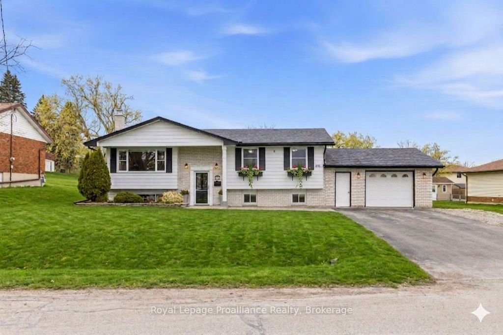 Photo of 836 Stewart Drive, Peterborough, ON K9J 7R4 (MLS # X13216196)