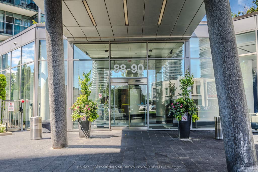 Photo of 88 Park Lawn Road #305, Toronto, ON M8Y 0B5 (MLS # W13689408)