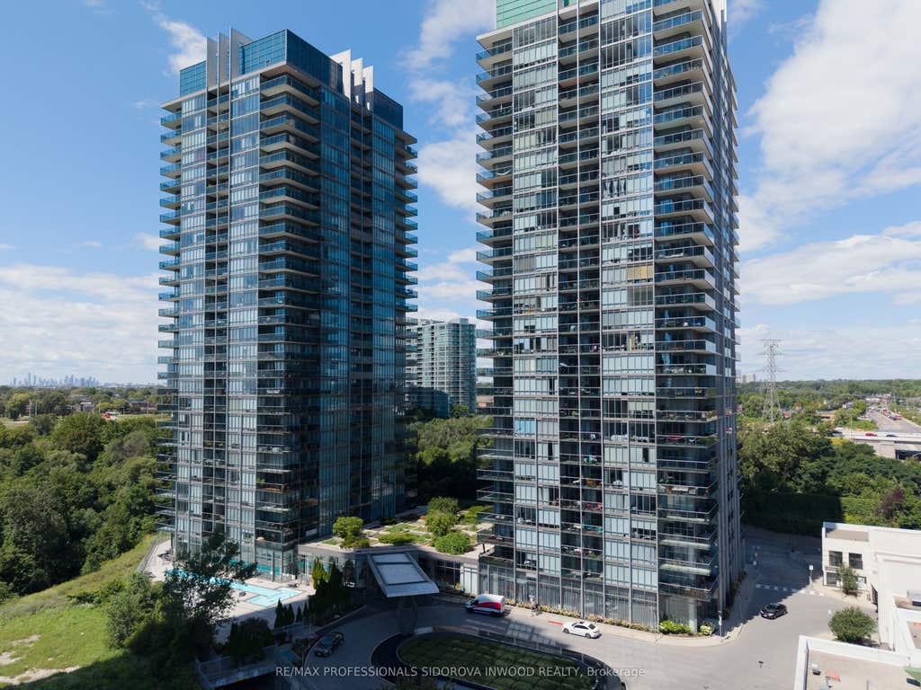 Photo of 88 Park Lawn Road #305, Toronto, ON M8Y 0B5 (MLS # W13689408)
