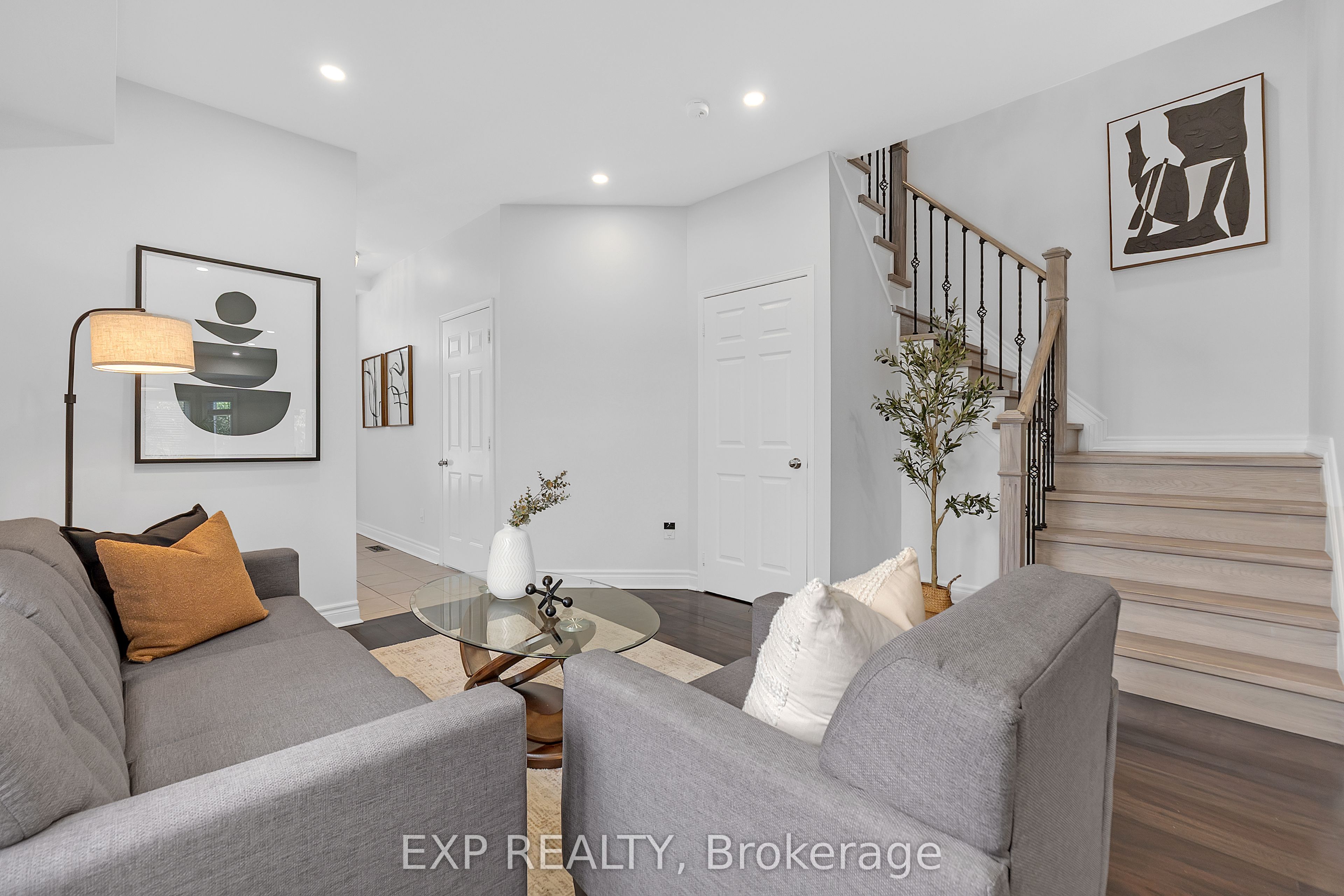 212 Shadow Place