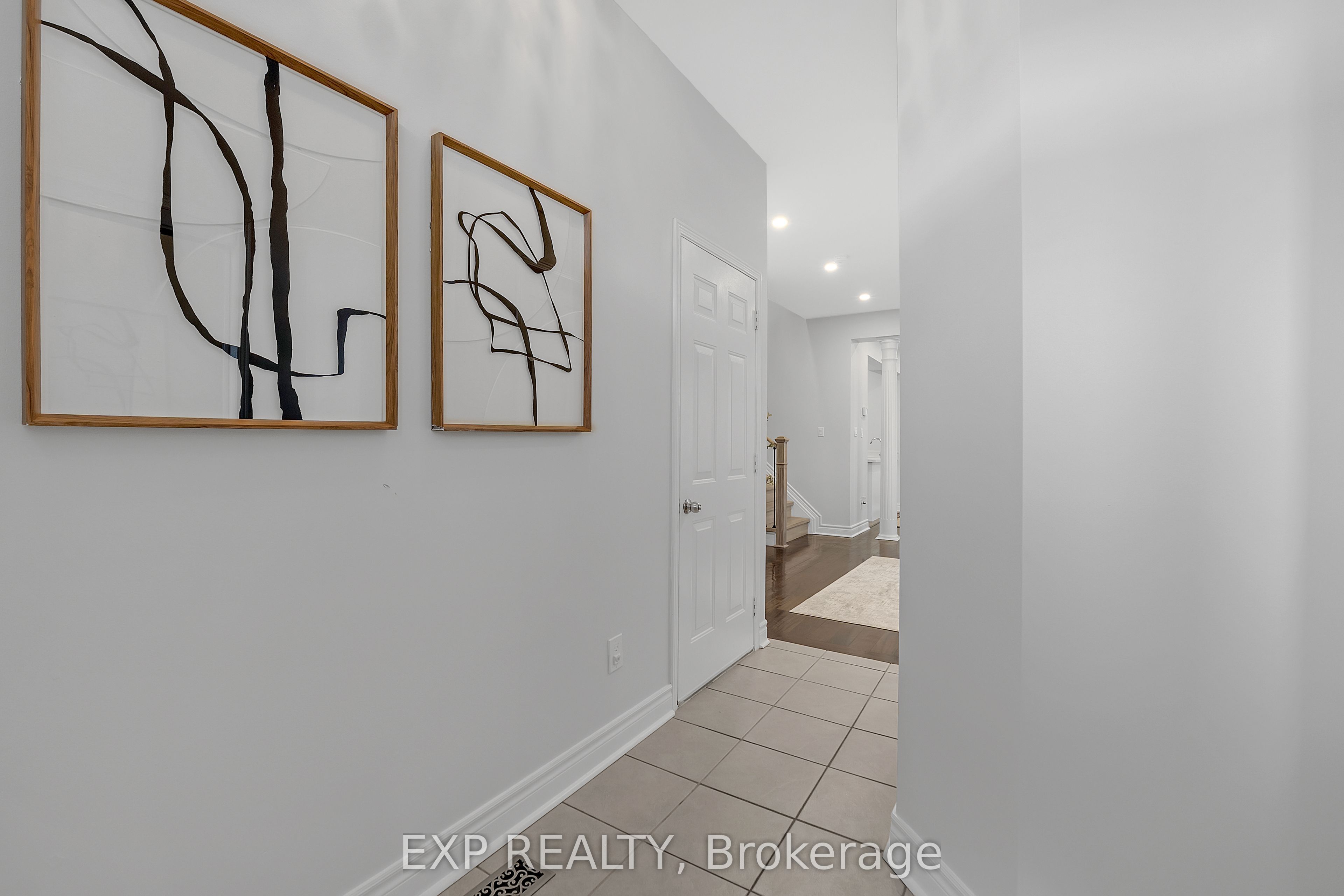 212 Shadow Place