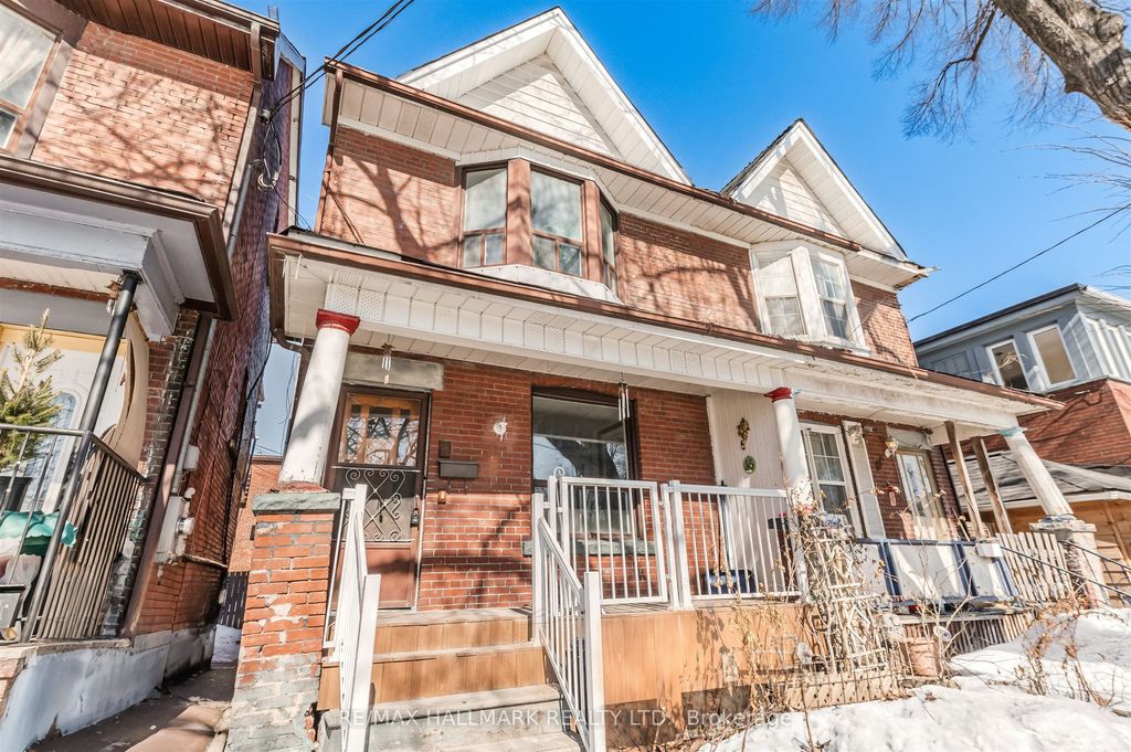 Photo of 4 Irene Avenue, Toronto, ON M6G 1M6 (MLS # W12841124)