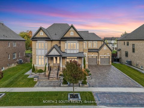 138 Degrey Drive Brampton ON L6P 4L7