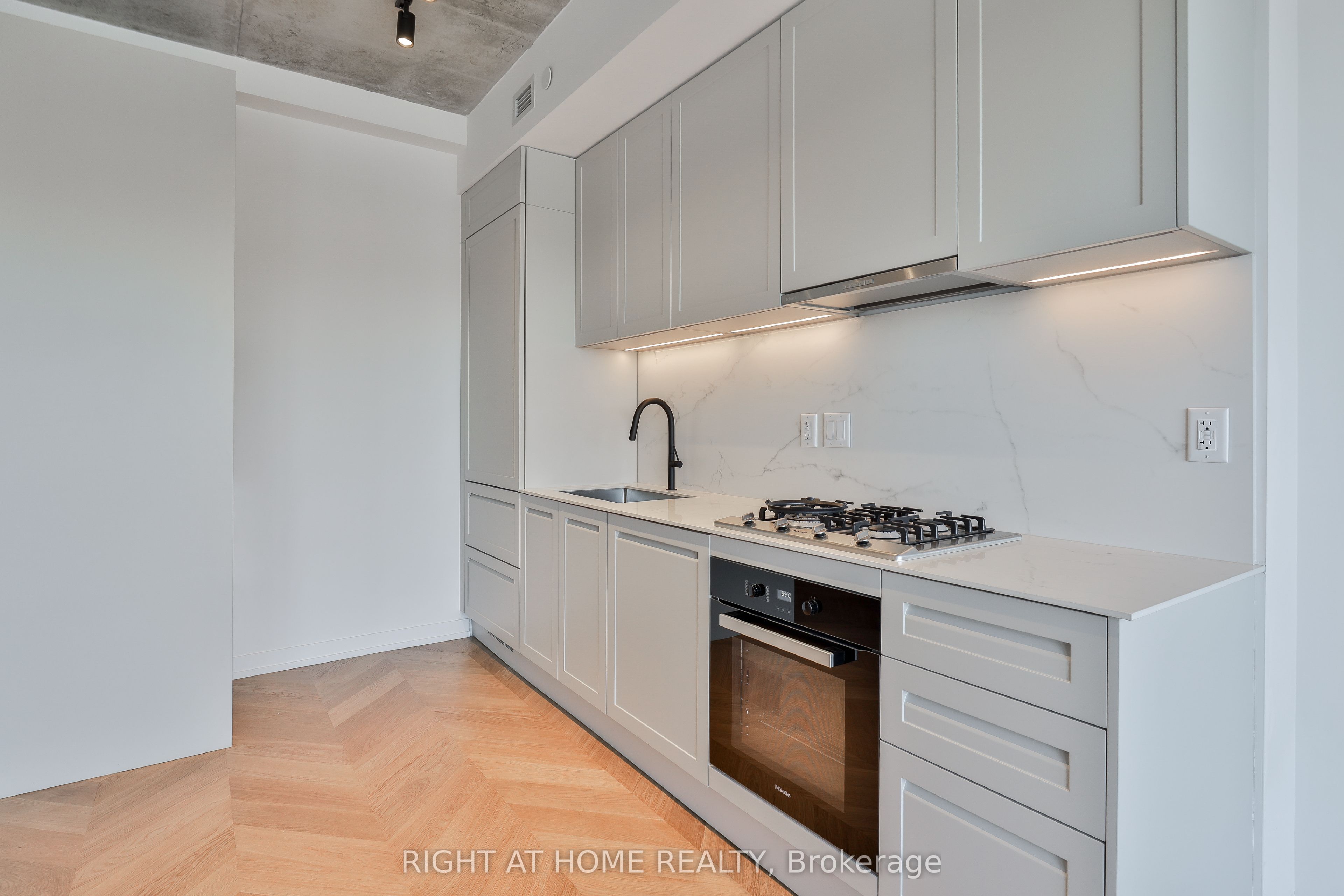 761 Queen Street E 602