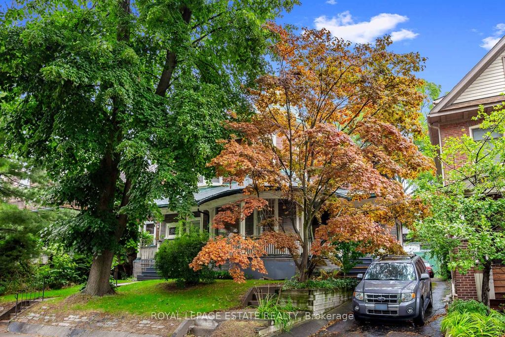 Photo of 55 Leuty Avenue, Toronto, ON M4E 2R2 (MLS # E12395198)
