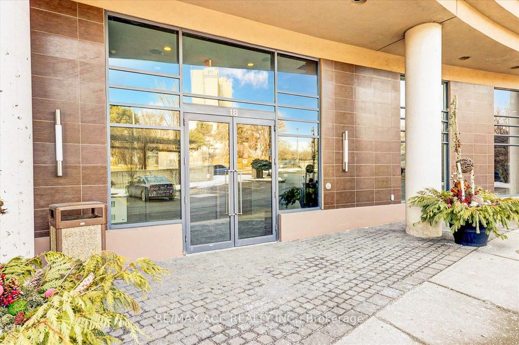 Photo of 18 Valley Woods Road #605, Toronto, ON M3A 0A1 (MLS # C12918858)