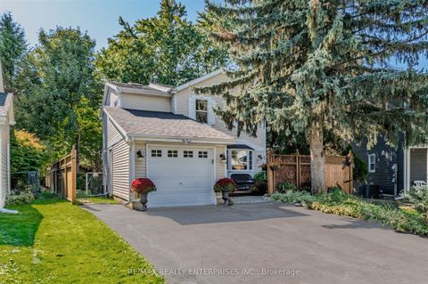 18 Blueridge Square Brampton ON L6Z 1A1