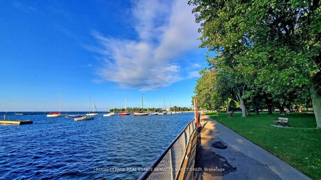 Photo of 628 Fleet Street #PH01, Toronto, ON M5V 1A8 (MLS # C12711312)