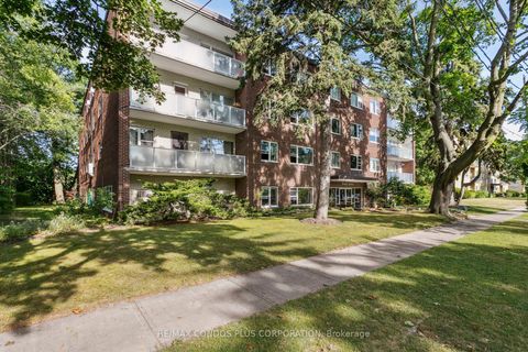 Photo of 185 W Stephen Drive W #101, Toronto, ON M8Y 3N5 (MLS # W12569032)