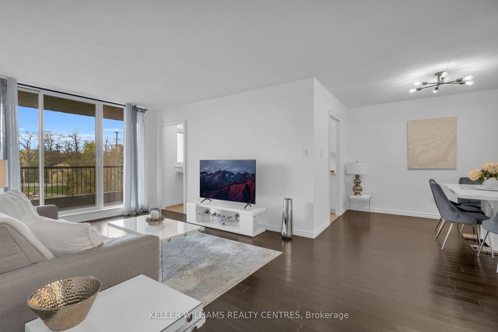 Photo of 7811 Yonge Street #407, Markham, ON L3T 4S3 (MLS # N13109160)