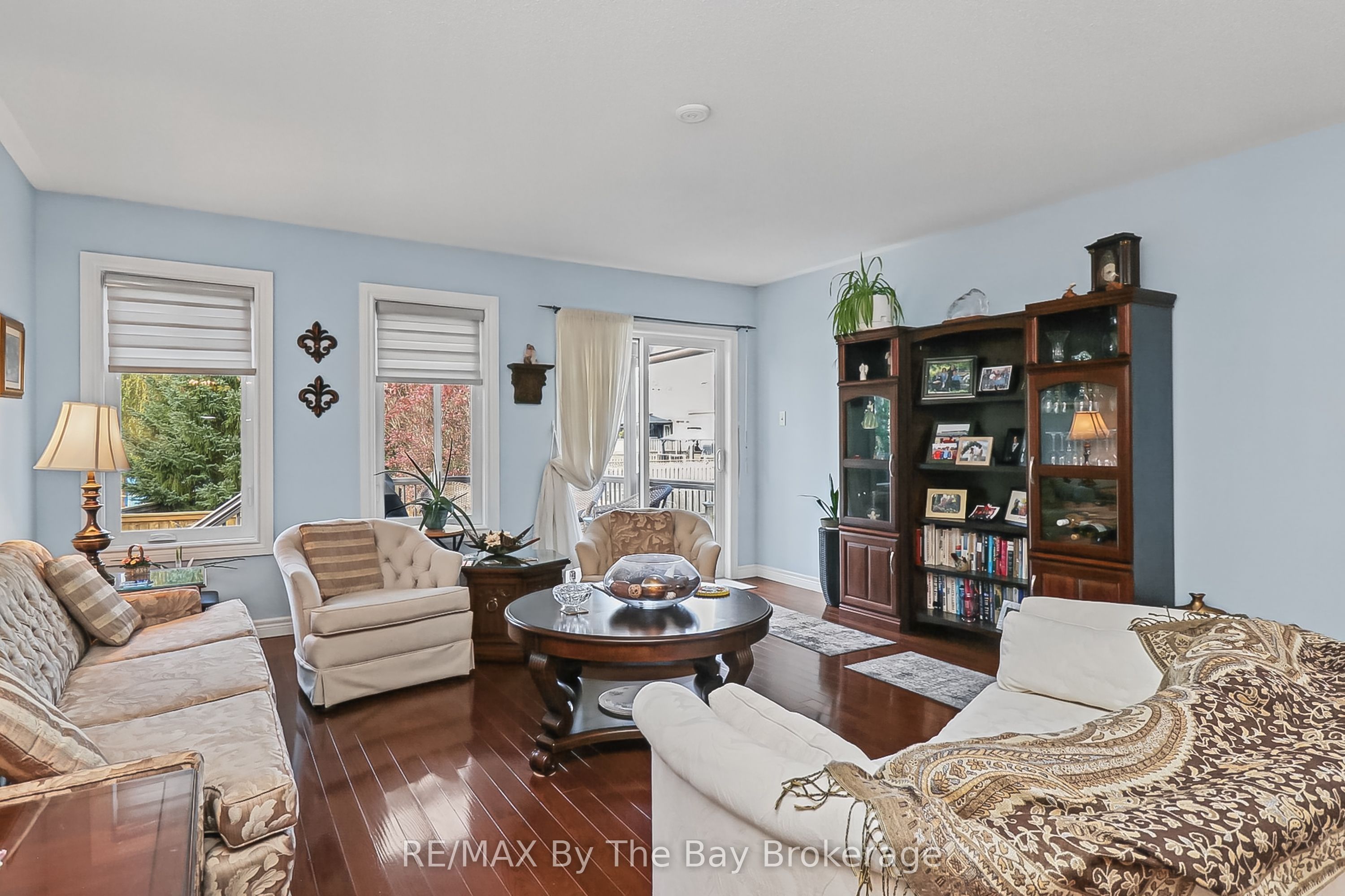 8 Middleport Drive