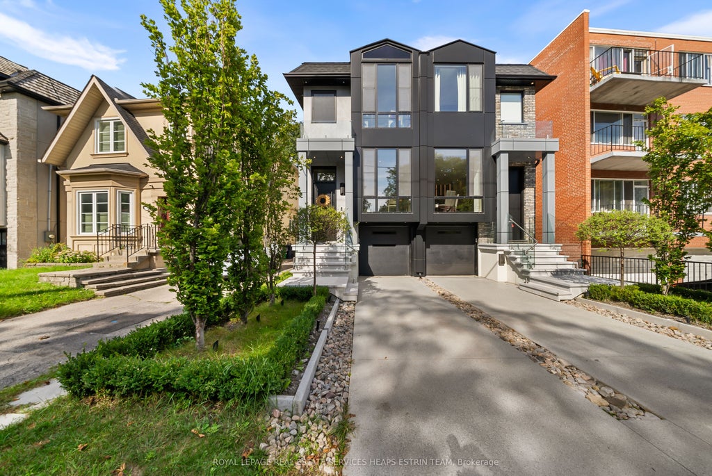 Photo of 16B Kenrae Road, Toronto, ON M4G 1Y1 (MLS # C13767800)