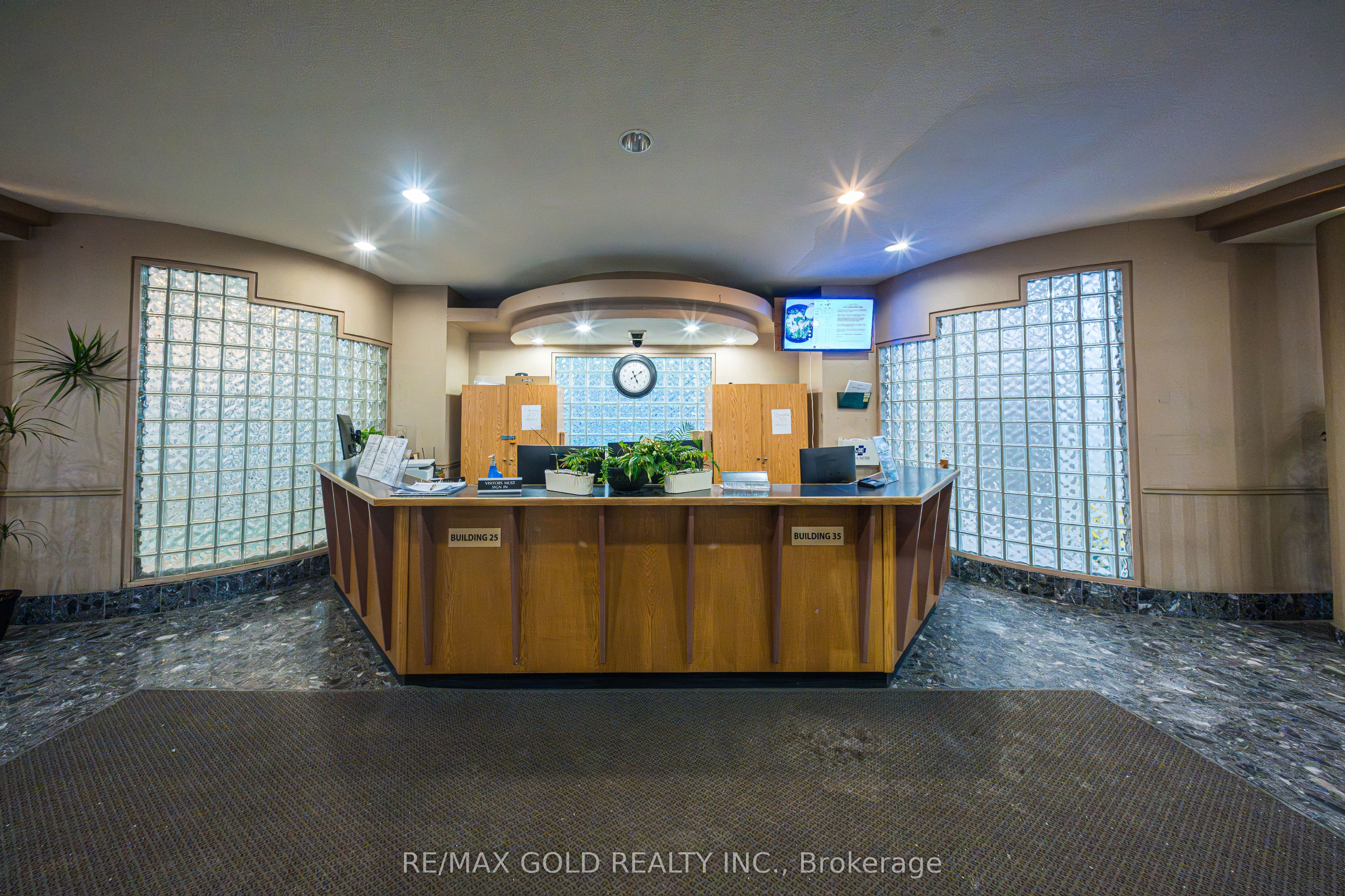 35 Trailwood Drive 1112