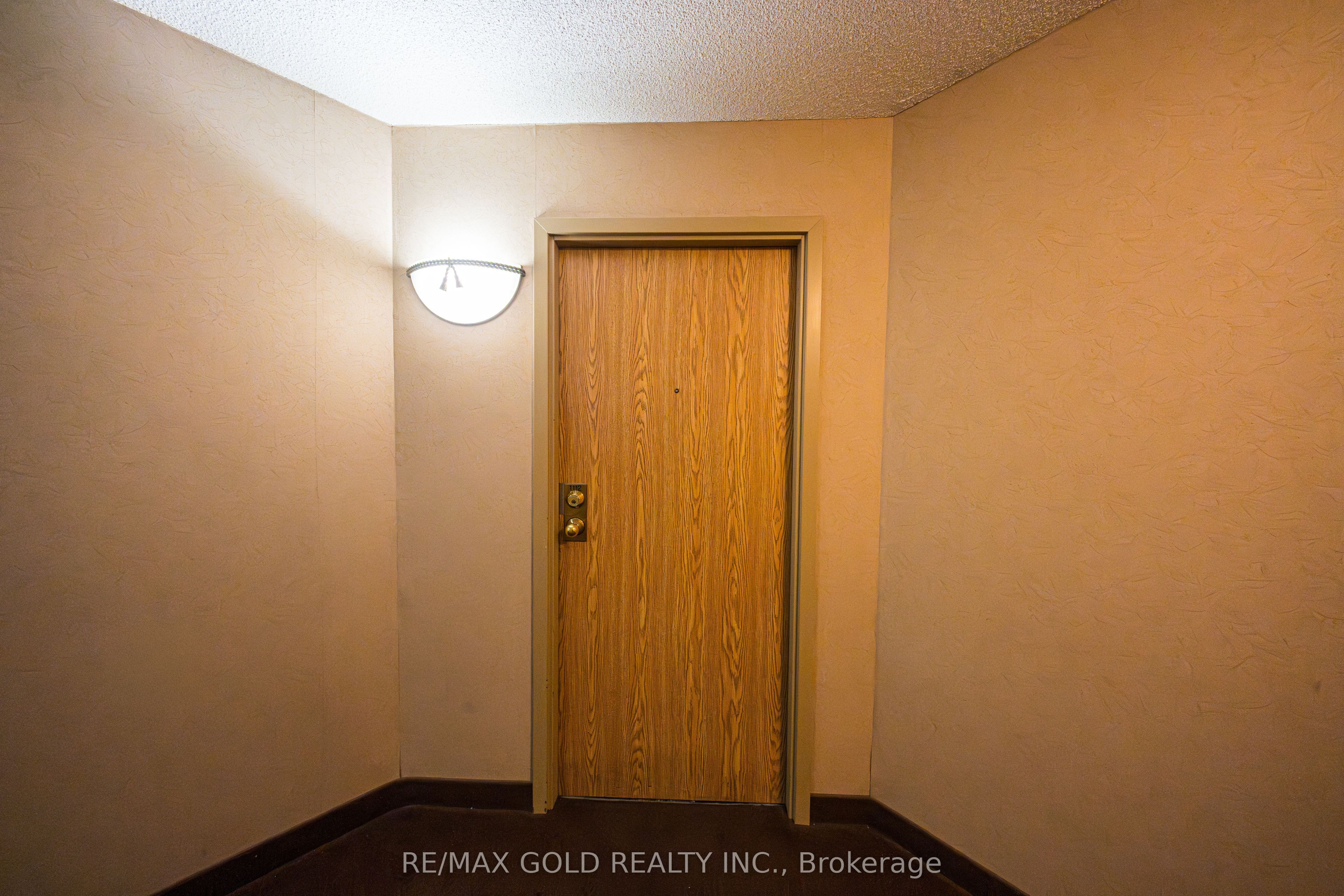 35 Trailwood Drive 1112