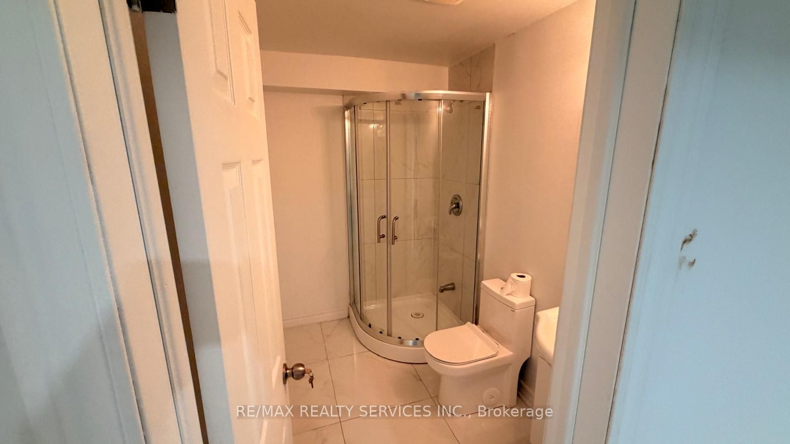 36 Windward Crescent Basement