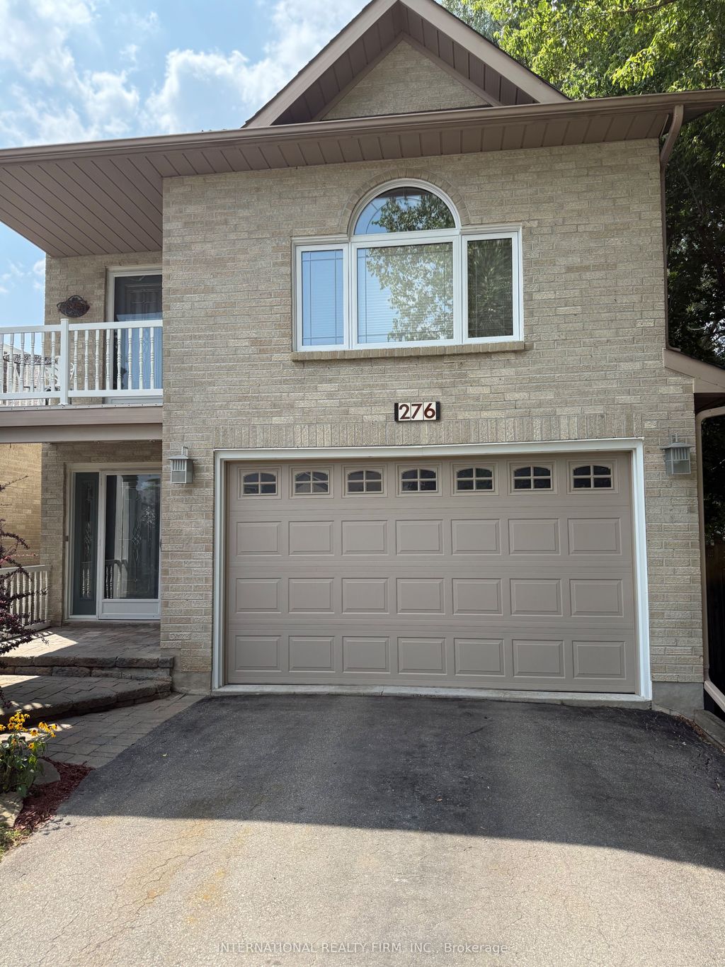 Photo of 276 Sheridan Court, Newmarket, ON L3Y 8P9 (MLS # N12768830)