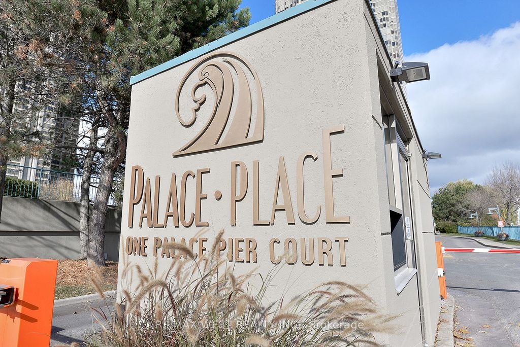 Photo of 1 Palace Pier Court #2204, Toronto, ON M8V 3W9 (MLS # W13089118)