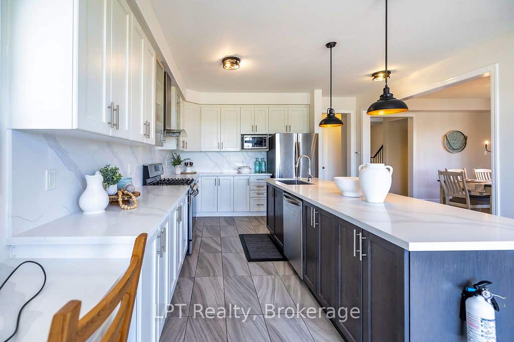 Photo of 35 Purdy Place, Clarington, ON L1C 0V2 (MLS # E13440898)