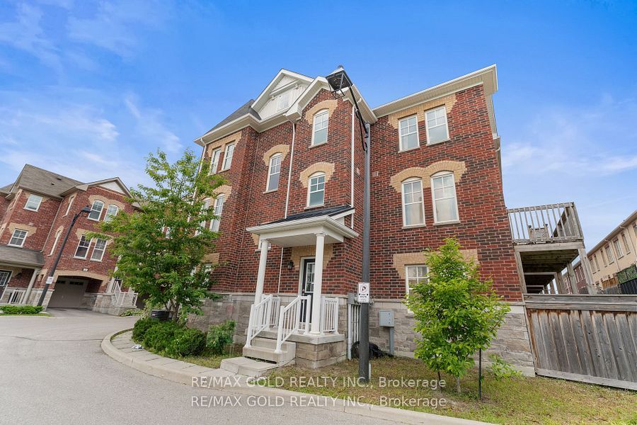 10 Porter Avenue W 25