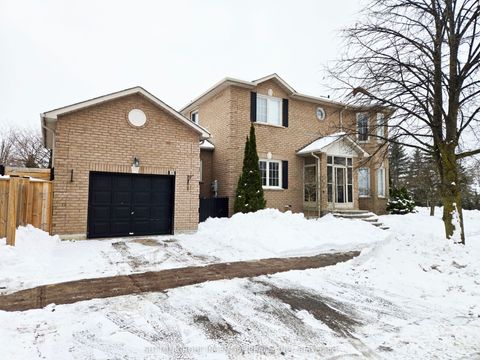 Photo of 30 Bruce Crescent, Barrie, ON L4N 8T8 (MLS # S12543832)