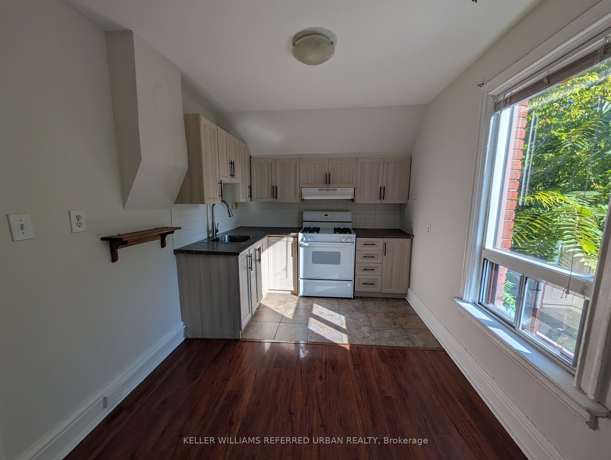 591 Jane Street Upper